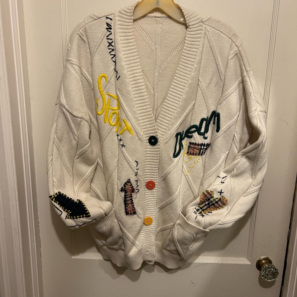 Stylish Cream Cardigan with Embroidered Accents